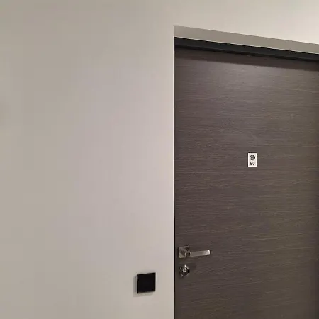 Charming One Bedroom With Balcony & Parking Apartamento Bucareste