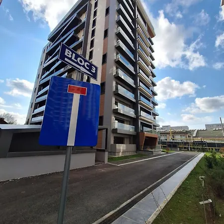 Apartment Charming One Bedroom With Balcony & Parking Bukarest